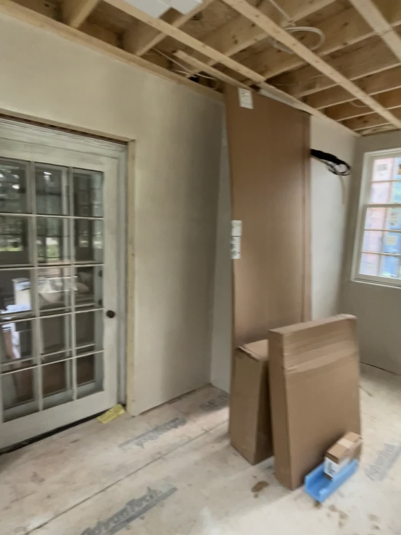 Finished plaster room with clean walls